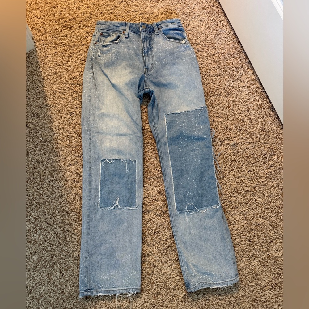 Women’s Abercrombie and Fitch Zoe Natural Rise Ankle Straight Jeans